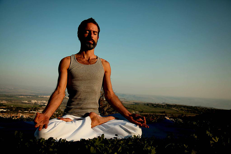 Meditation and home visit Physiotherapy. What’s the link?